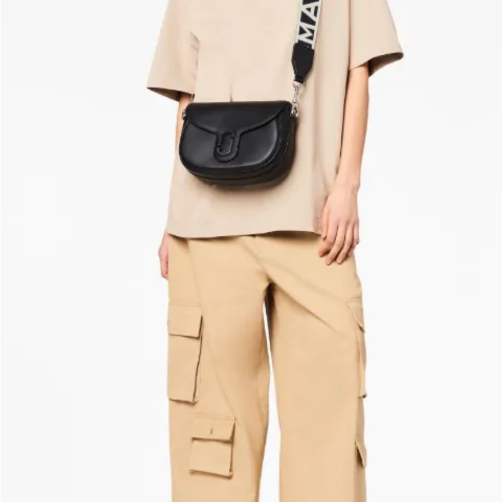 Marc Jacob’s - THE COVERED J
MARC LARGE
SADDLE BAG